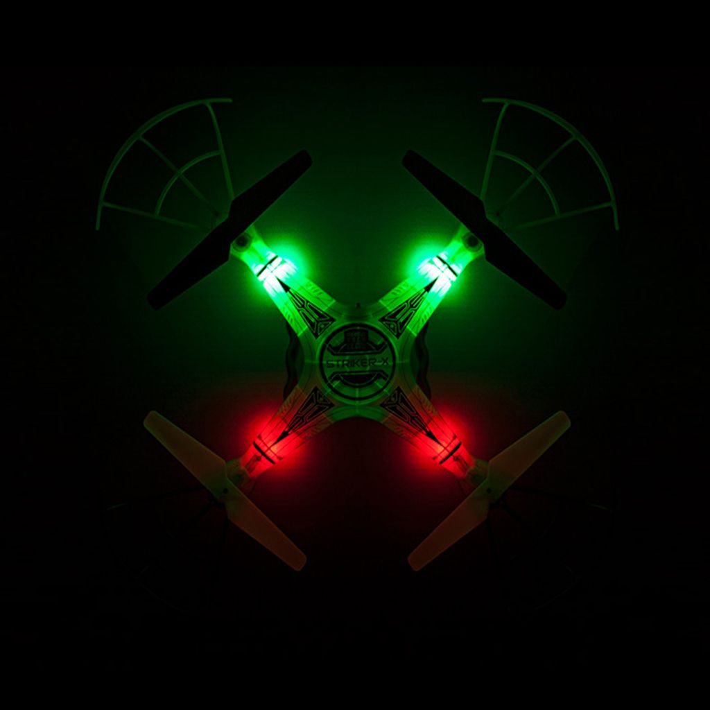 Drone Câmara HD Striker-X Glow-in-the-Dark – Quadcoptero RC 2.4GHz com Vídeo HD e Luzes para Voo Noturno