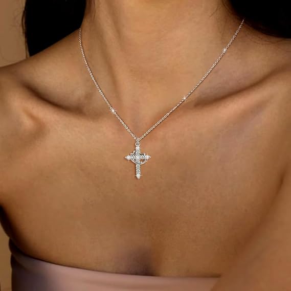 Collar de Cruz Coronada