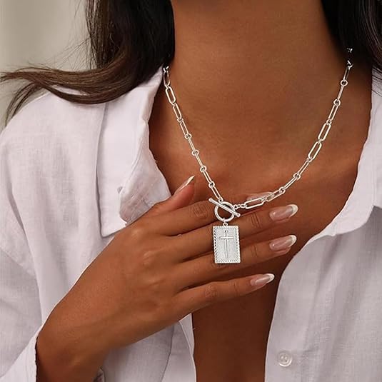 Collar con colgante de cruz chapado en oro y plata para mujer