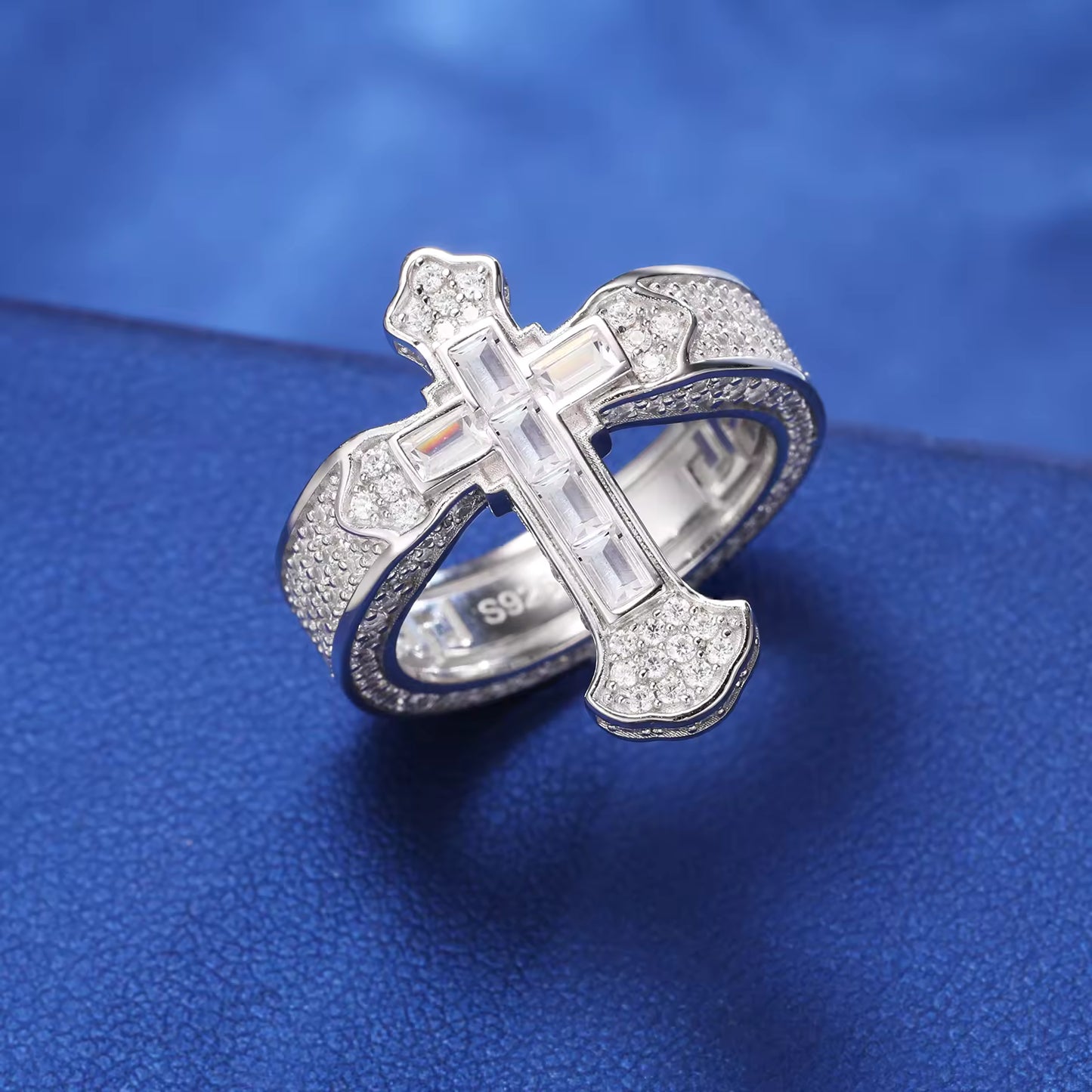 Men’s Cross Ring