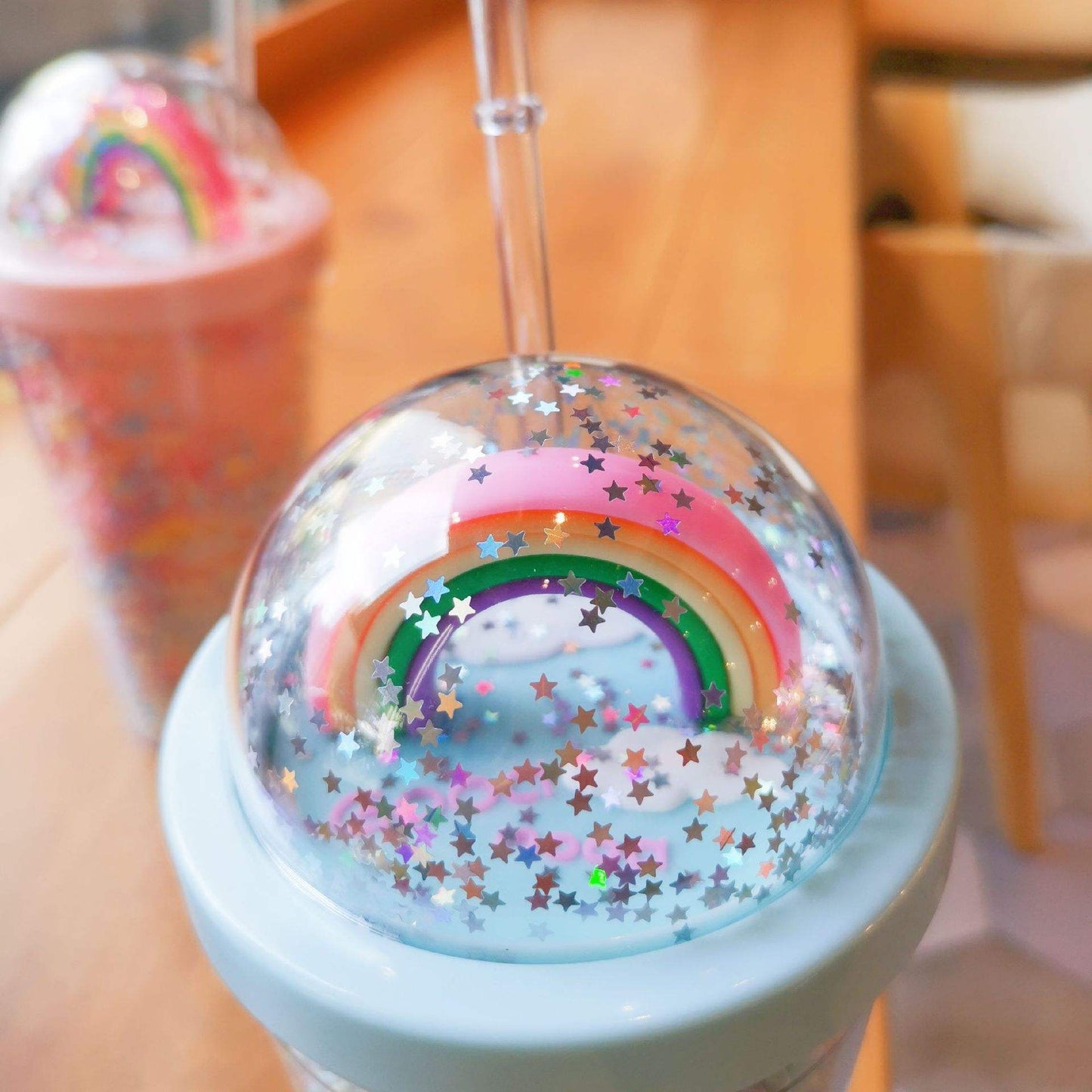 Copo Térmico Rainbow Sparkle – Copo com Canudo e Brilhos de Parede Dupla