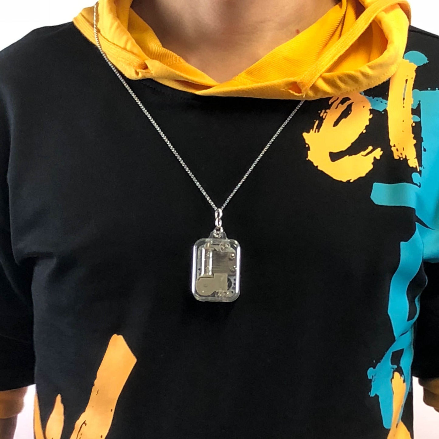 Collar con colgante de caja de música y minillaveo (accesorio de regalo de acrílico)