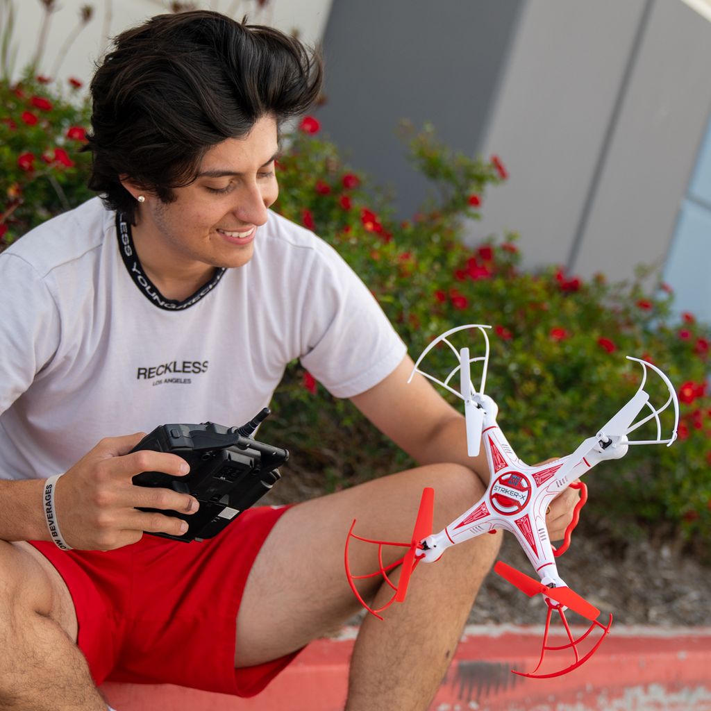 Dron Striker-X HD con cámara – Cuadricóptero teledirigido de 2.4GHz con captura de video y fotos en HD