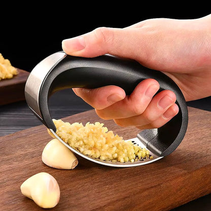 Espremedor de Alho em Aço Inoxidável – Triturador Manual Profissional de Alho e Gengibre